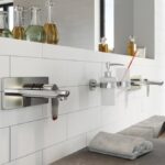 FERRO, bateria umywalkowa podtynkowa, wylewka 18 cm Algeo; Szklanka pojedyncza Grace; Dozownik na mydło Grace