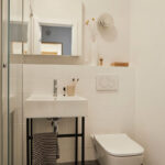 WRZECIONO JAM KOLEKTYW BATHROOM 01 fot Jola Skóra