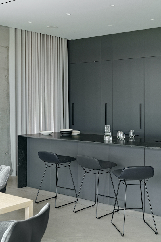 3 ZAJC_realizacja_kuchnia_garderoba_salon_proj_EV_Architects