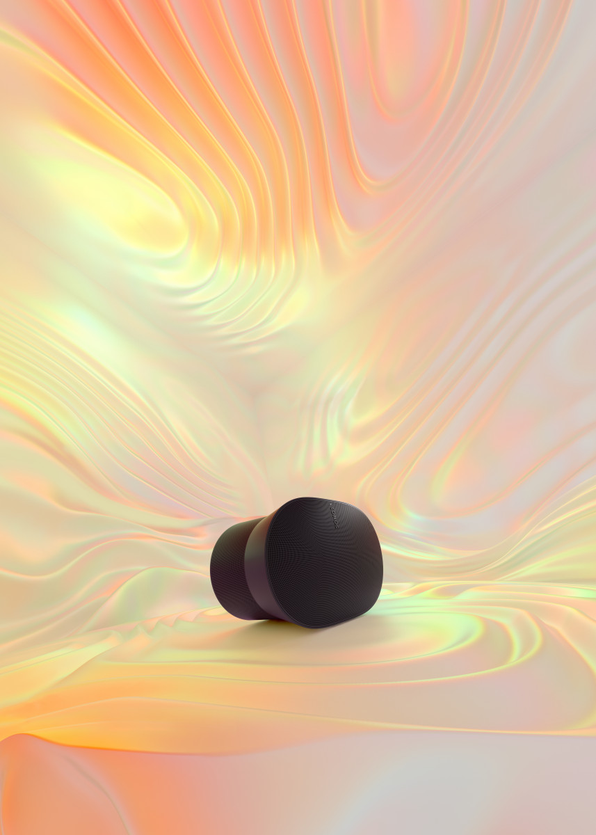 Sonos Era 300 - Hero - Vertical - Black