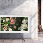 18_The Frame Studio Stand White_m