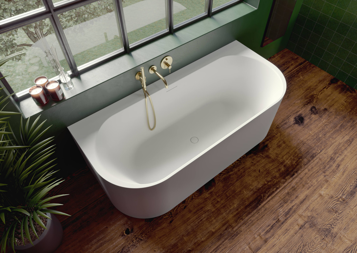 Valor_back2wall_detail LR