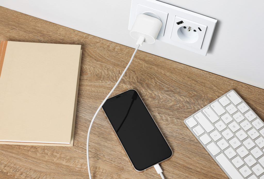 Sonata biel gniazdo pojedyncze gmniazdo USBC