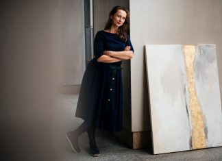 Materia, która pamięta. O procesualnym malarstwie Magdaleny Lenartowicz Magdalena Lenartowicz