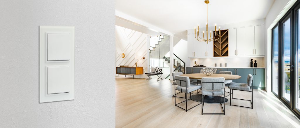 SONATA 15 ramka podwójna białeszkło szronione biały klawisz